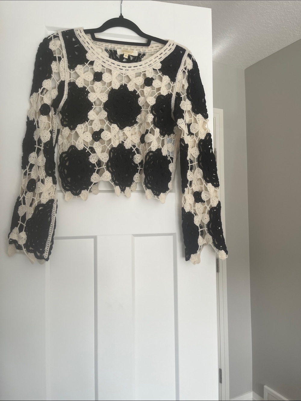 Rebellion Black & Cream Crochet Floral Long-Sleeve Crop Top